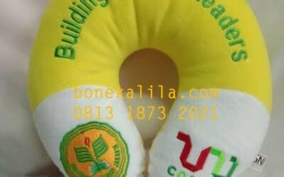 Pengrajin Bantal Leher Kampus UNJ | Pabrik Bantal Leher